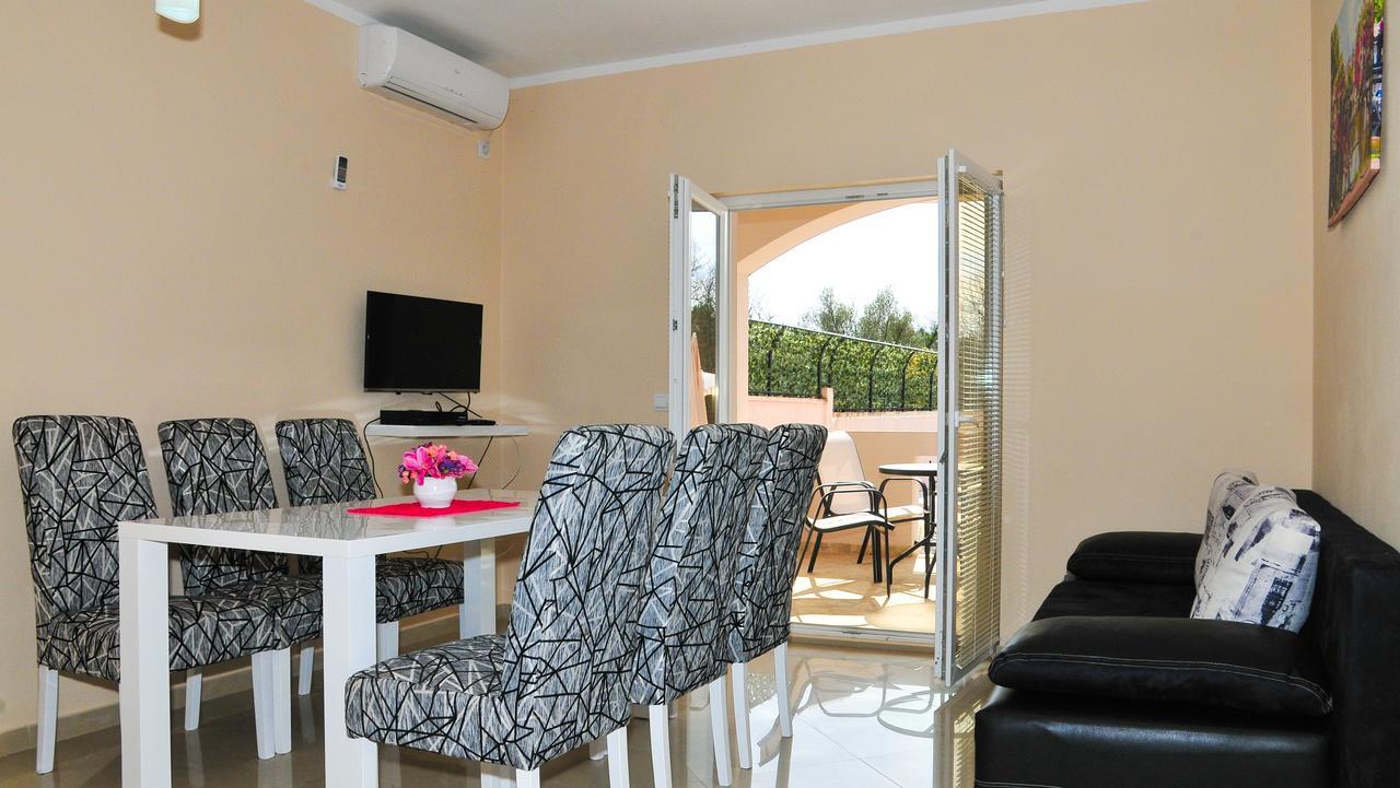 Apartmani Bulajic Tivat Extérieur photo
